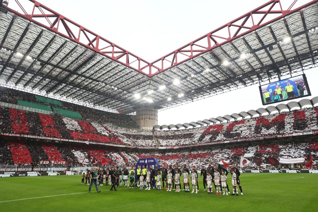 Futuro San Siro Sgarbi ai tifosi del Milan Iter già avviato