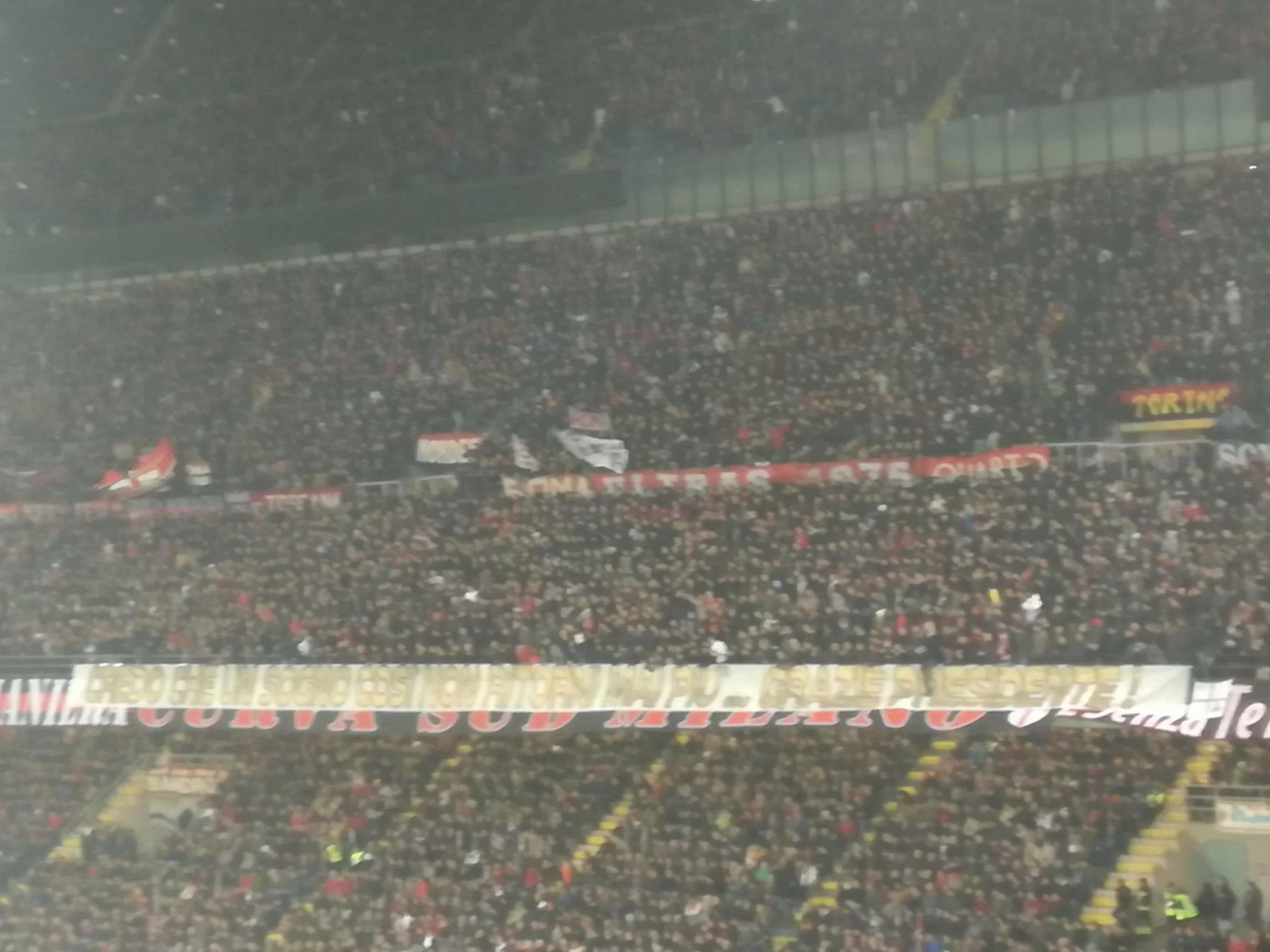 “Spero che un giorno così non ritorni mai più, grazie Presidente”, il ringraziamento dei tifosi del Milan