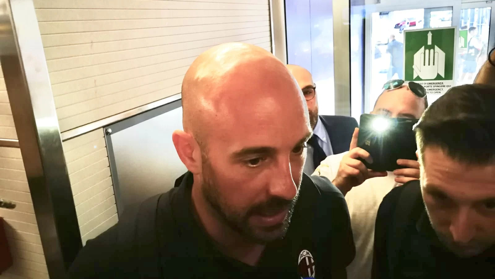 Milanello, tattica e corsa con un nuovo arrivato: Pepe Reina