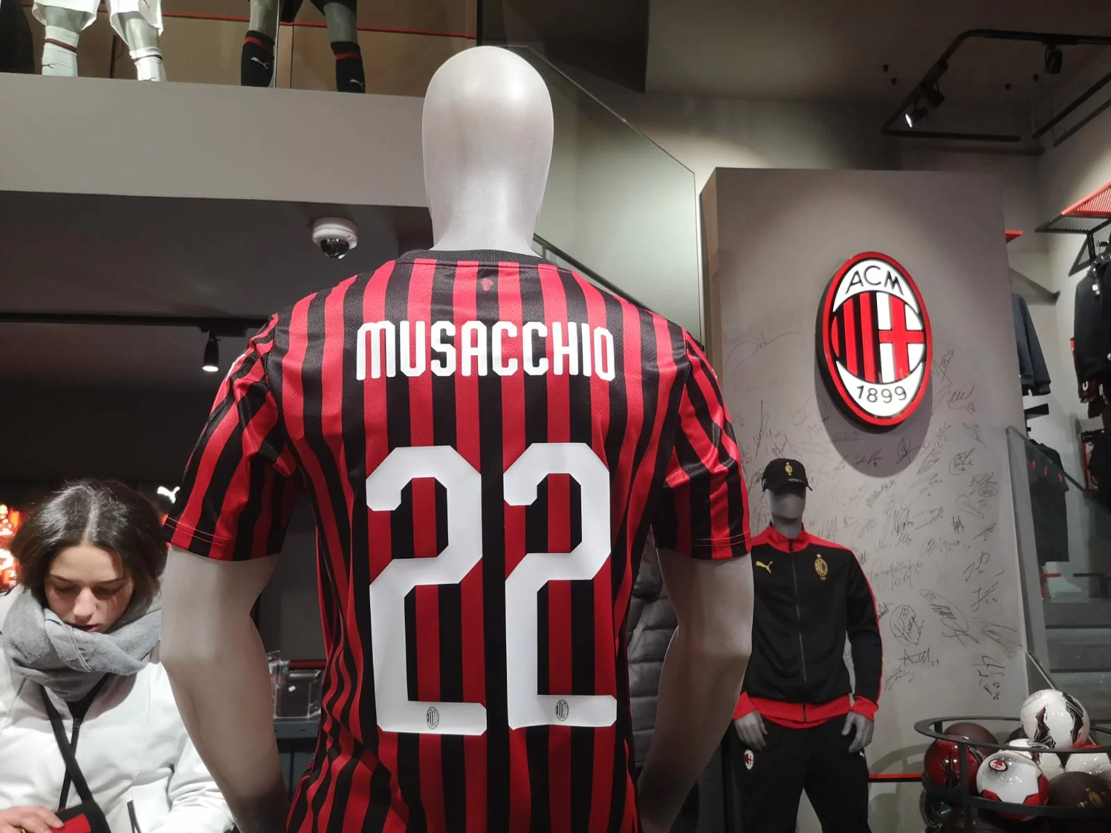 TS – Musacchio vuole andar via già a gennaio: il Milan pensa alla rescissione consensuale