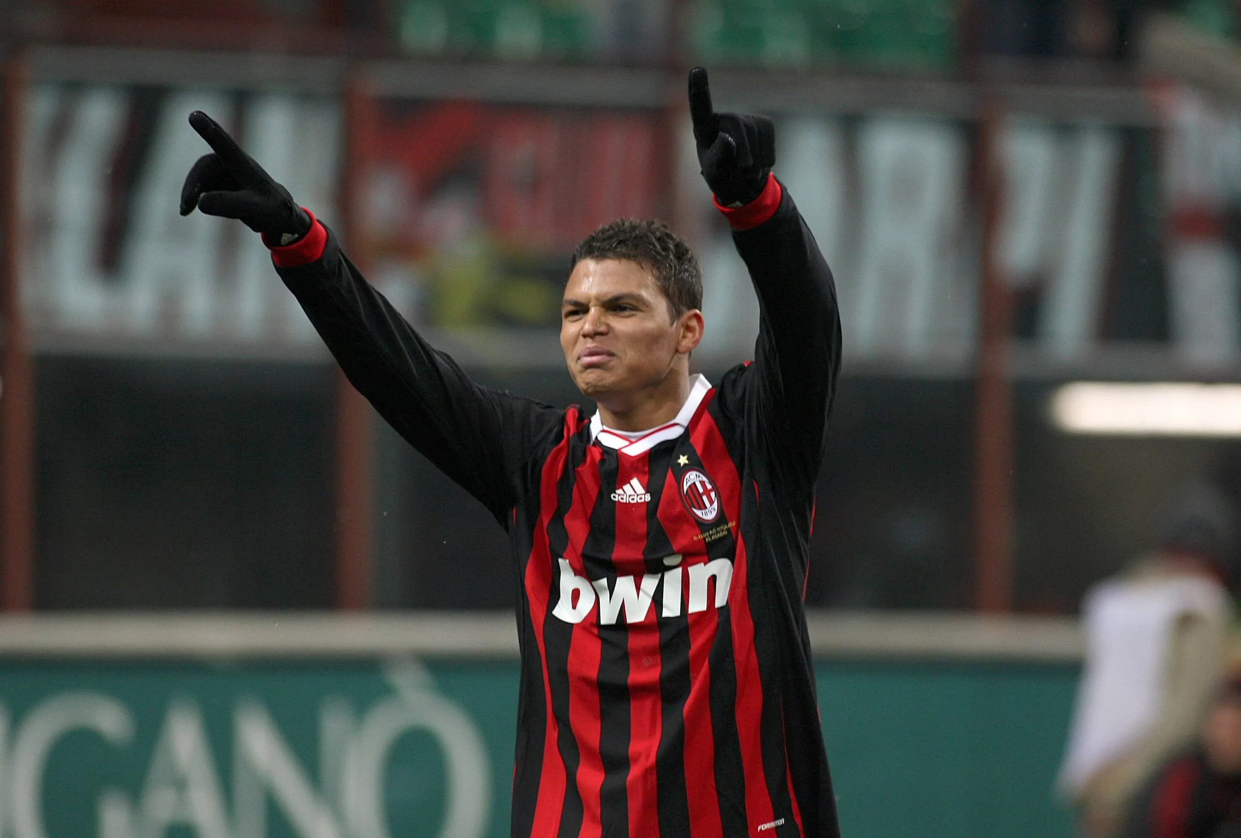 Thiago Silva cuore d’oro: “Milan in Champions? Ci spero da quando me ne sono andato”