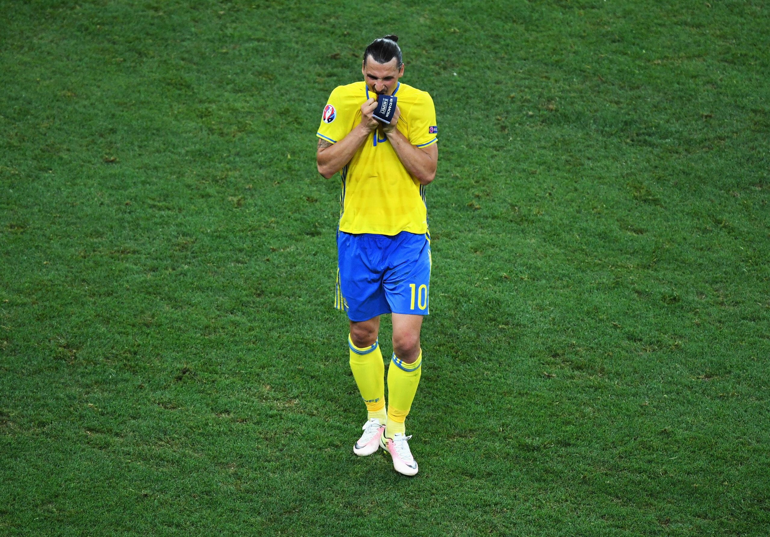 Ibrahimovic’s Sweden goes down against the phenomenon followed by AC Milan