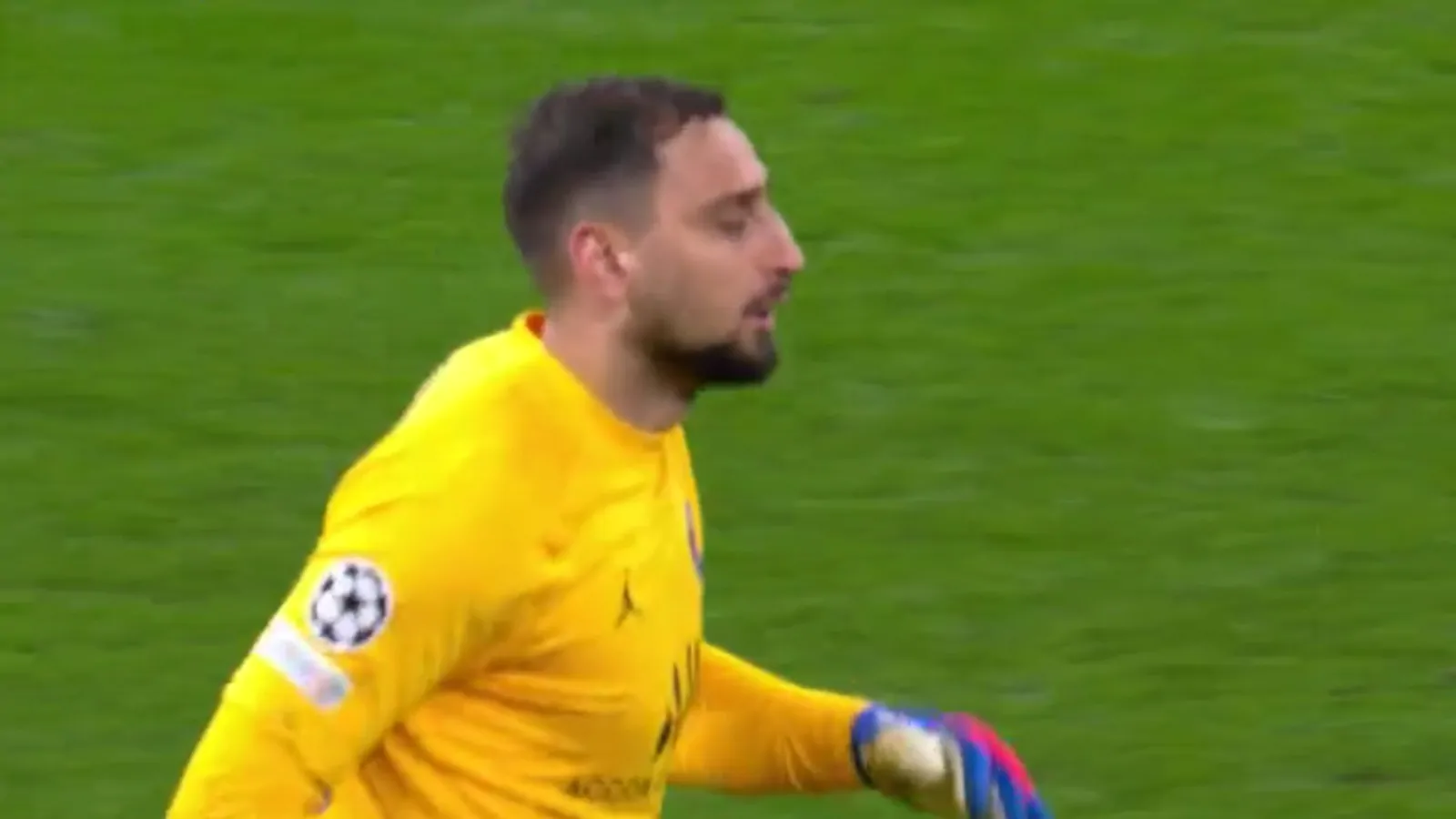 “Non è un grande portiere”, errore gravissimo: distrutto Donnarumma! (FOTO)