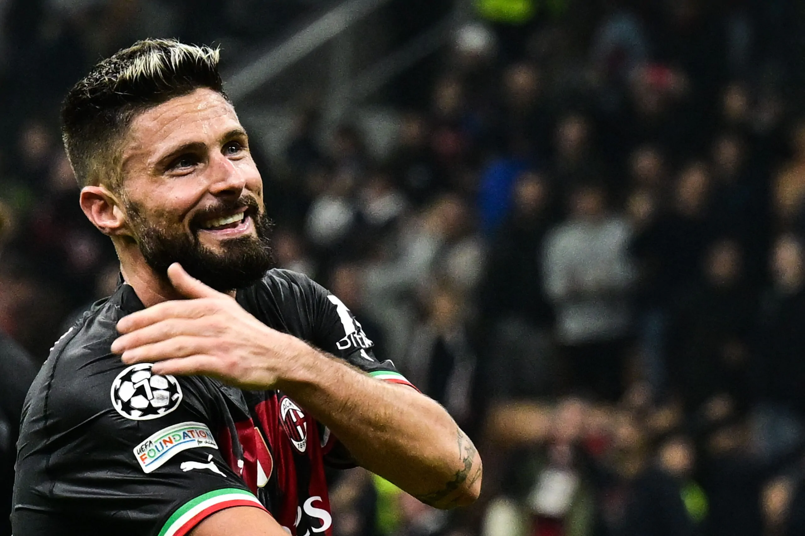 Petit esalta Giroud: “Merita rispetto, ha la stessa mentalità di Cristiano Ronaldo”