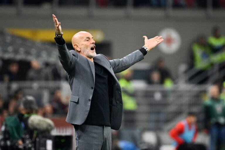 Stefano Pioli attende Taremi