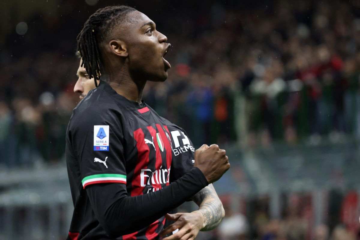 Nomination per Leao, super riconoscimento per il rossonero