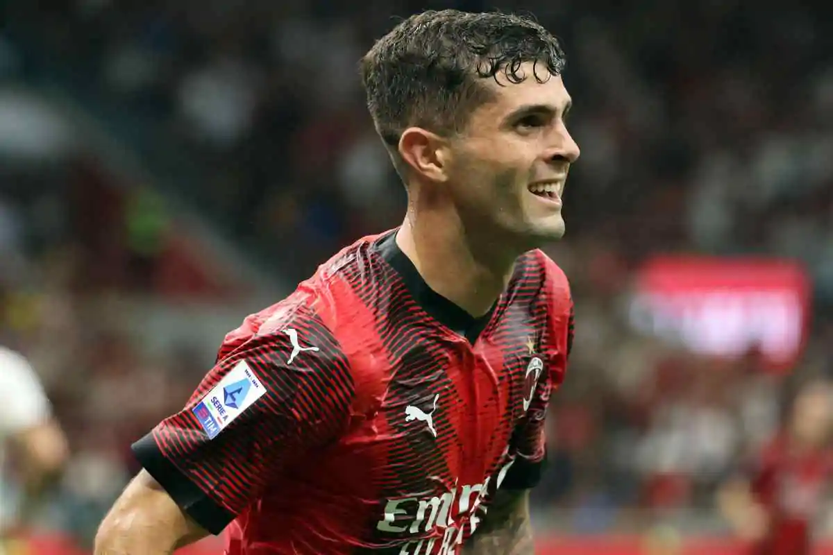 Christian Pulisic in campo con il Milan