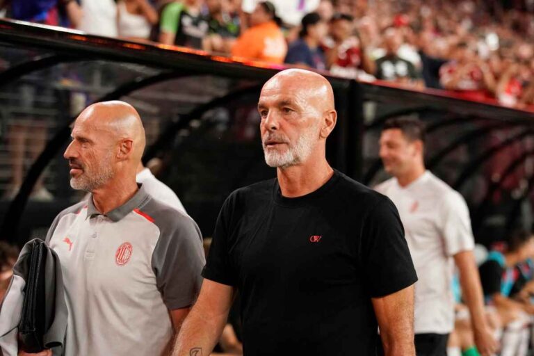 Pioli, soluzioni in caso assenza Giroud