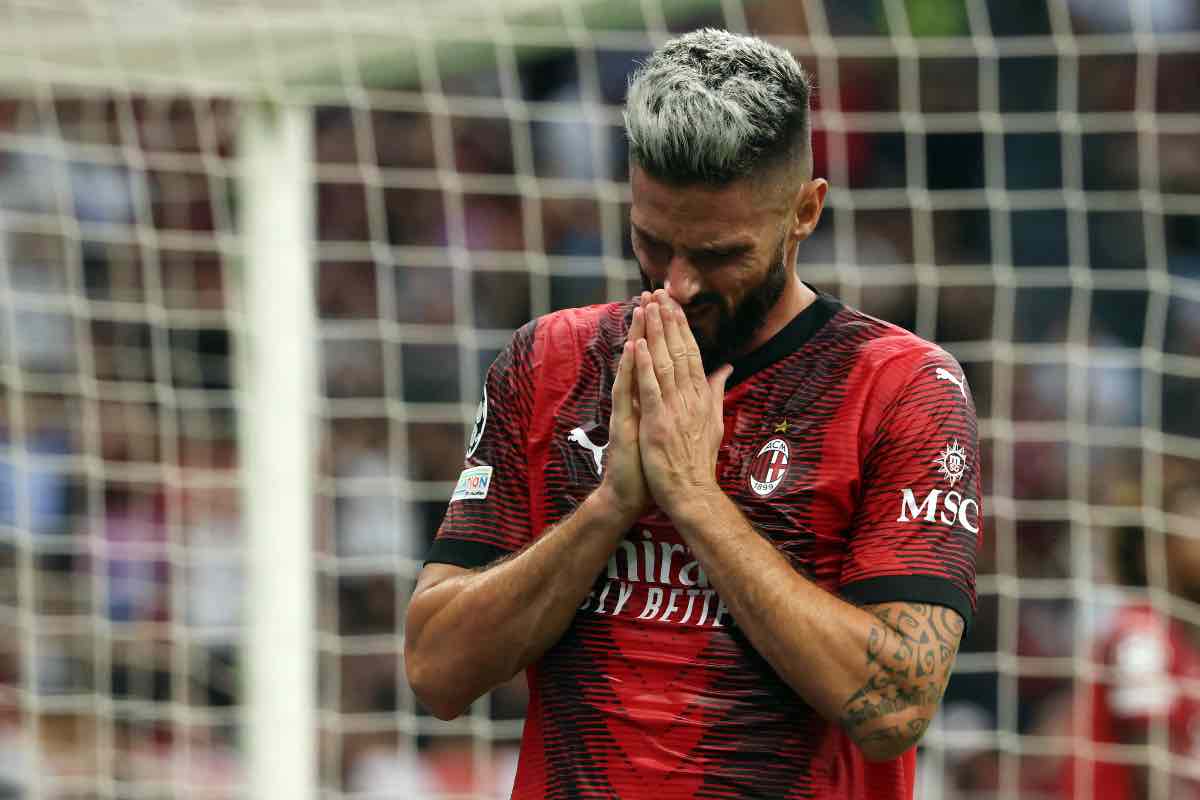 Gesto di applausi di Giroud: solidarietà al calciatore dell'Inter