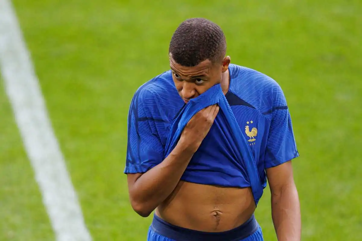 Mbappe out con la Francia