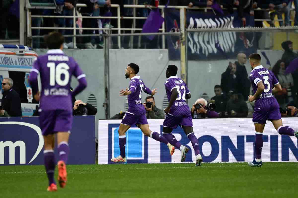 Giocatore della Fiorentina salterà la partita col Milan, squalificato.