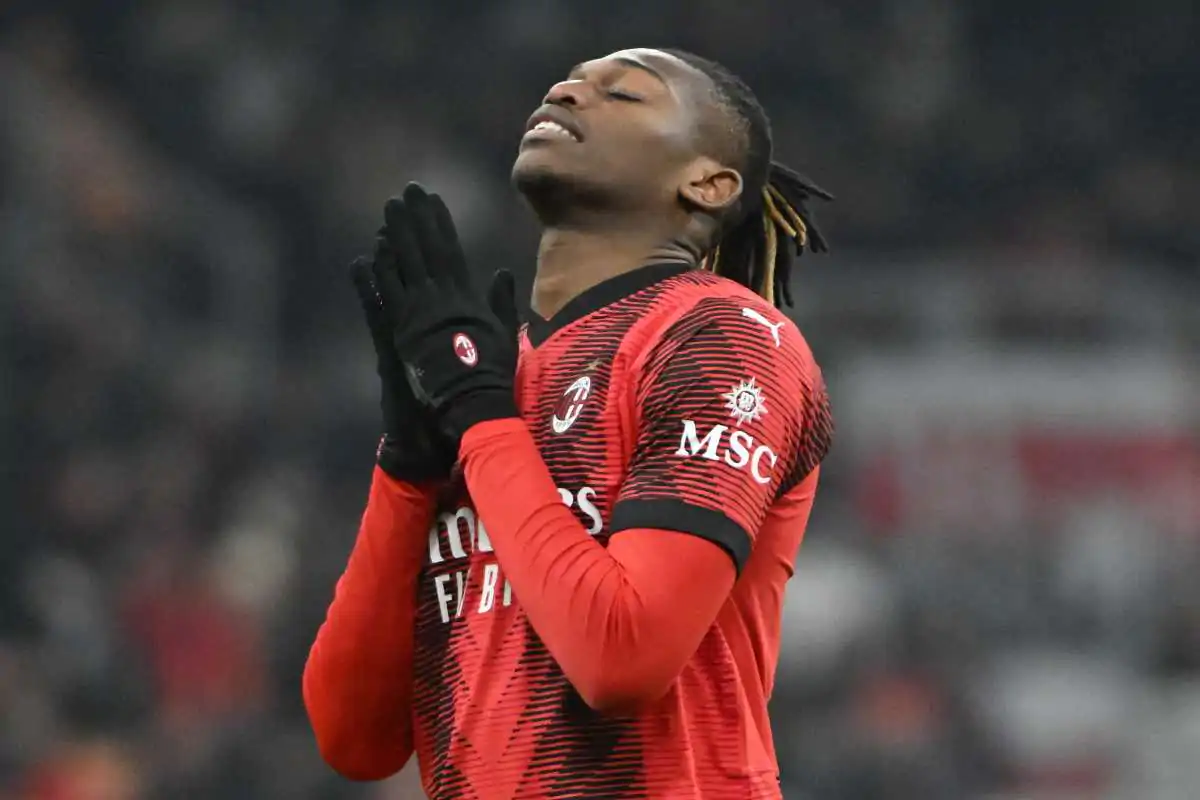 Il PSG su Leao: il Milan fa muro e il portoghese chiude all'ipotesi.