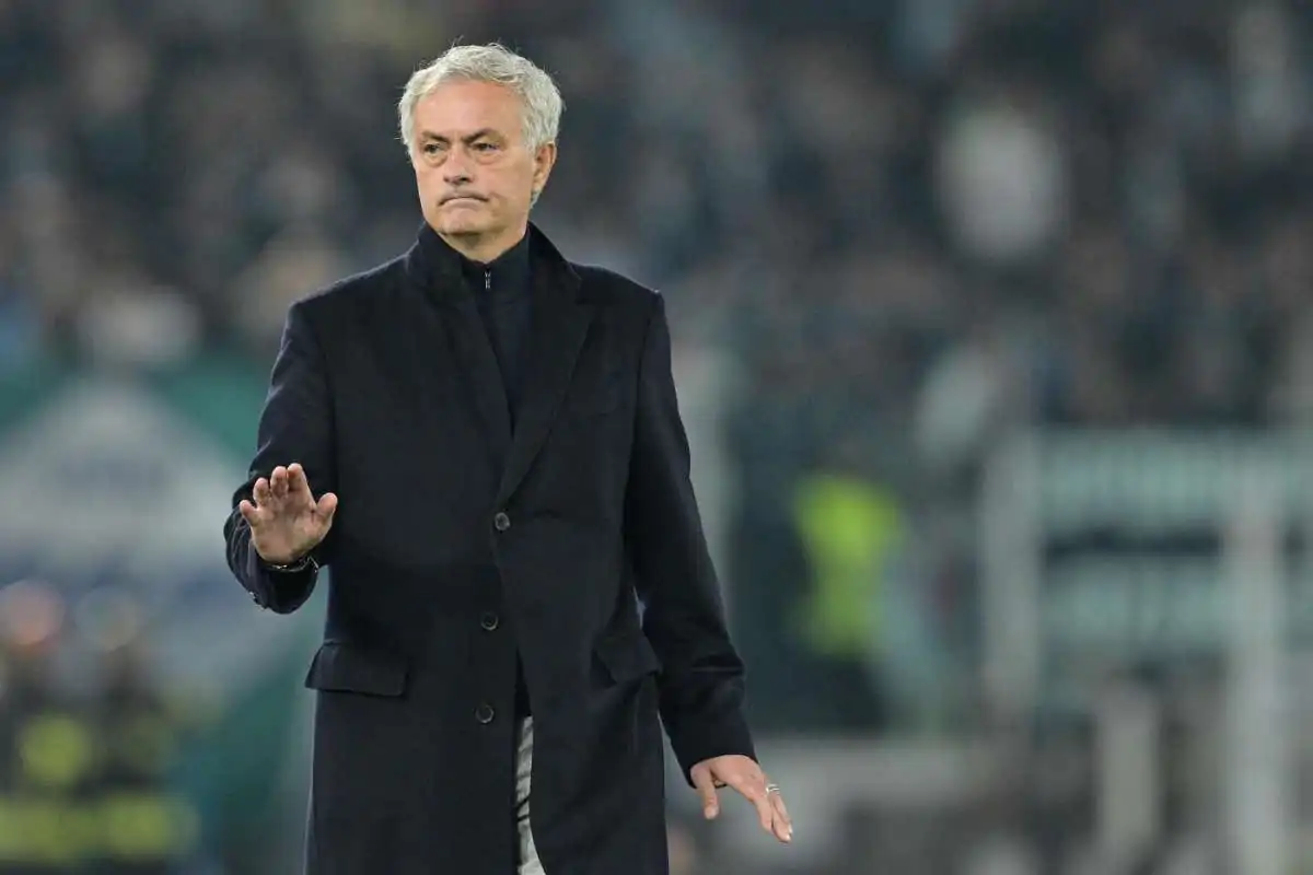 Milan Roma, coperta corta in difesa per Mourinho: le condizioni di