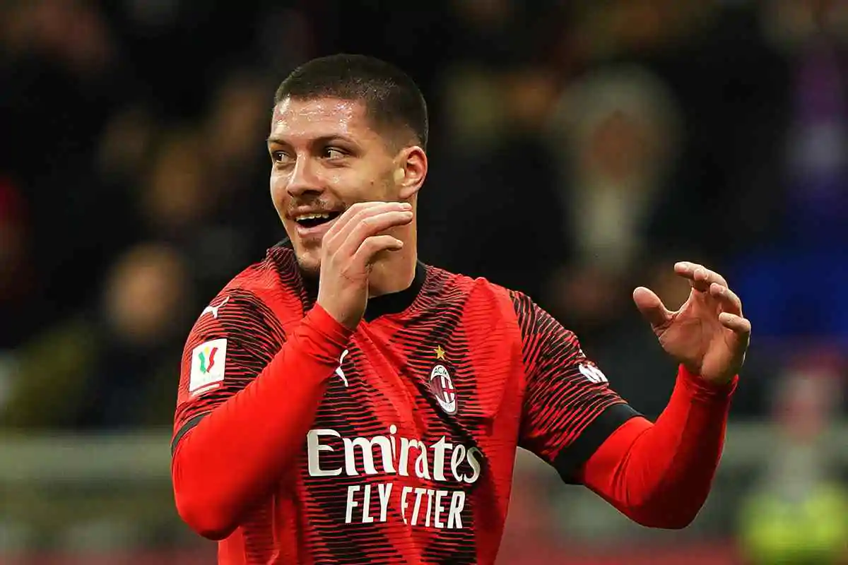 Il Milan valuta il futuro di Jovic