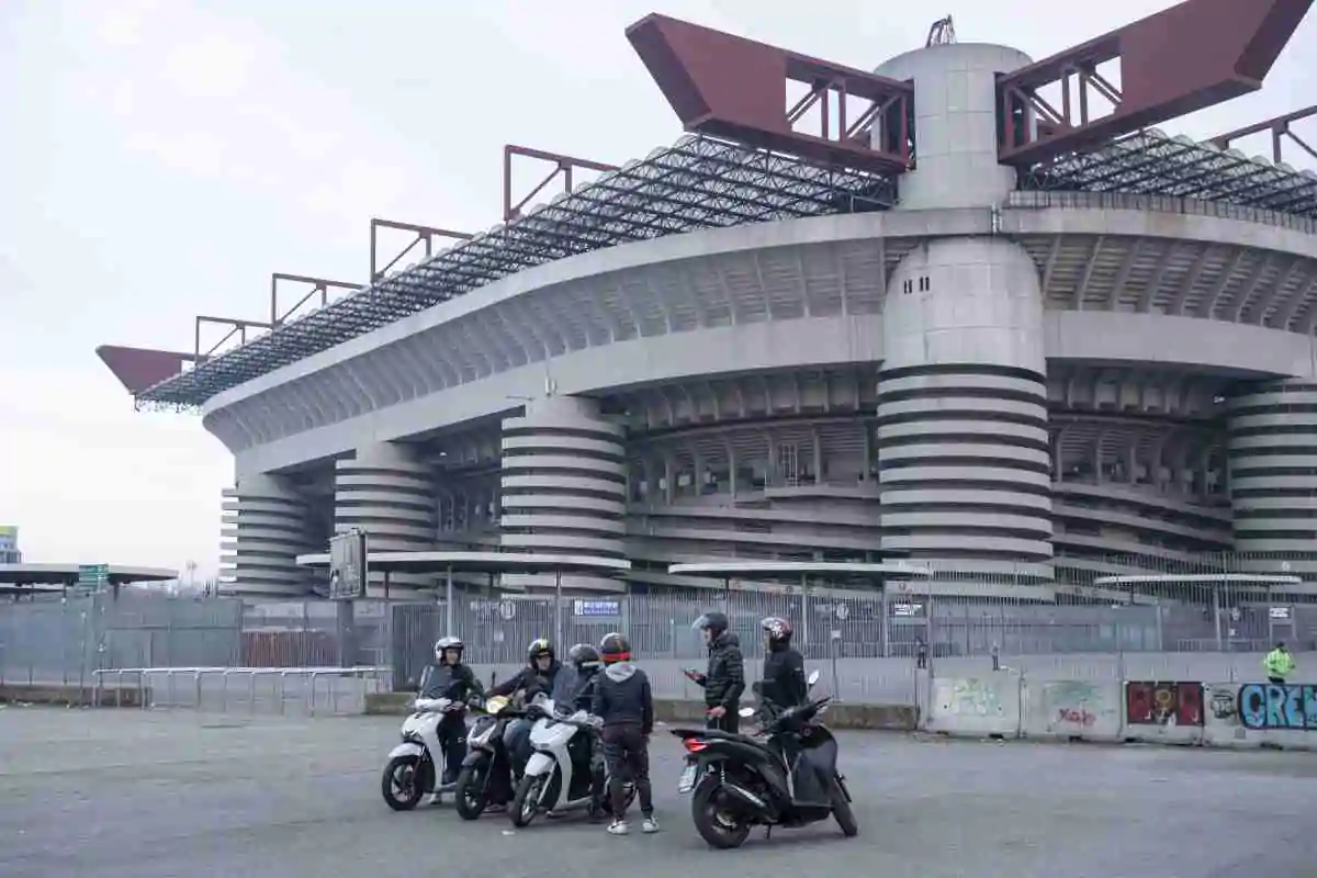 Duro attacco per il nuovo San Siro