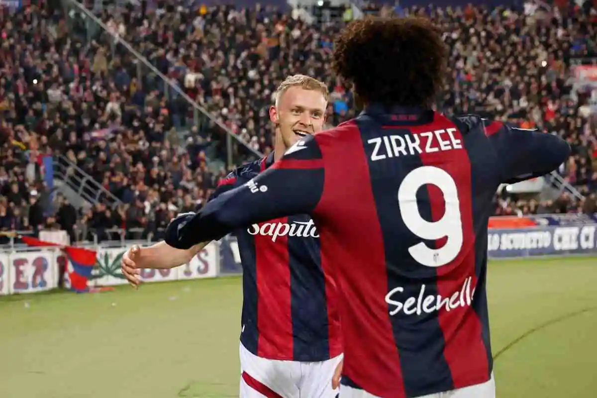 Zirkzee strizza l'occhio al Milan