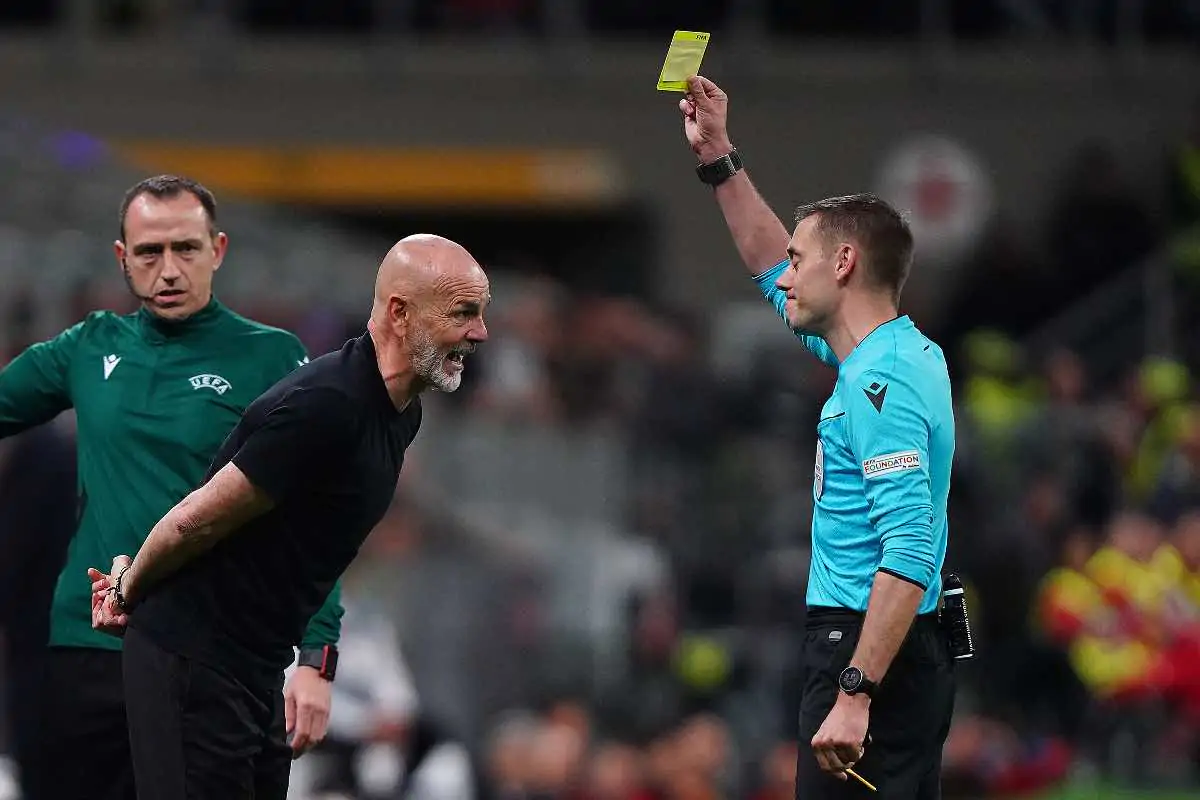 Pioli furioso per l'arbitraggio