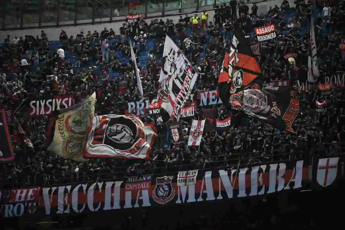 La Curva Sud si muove