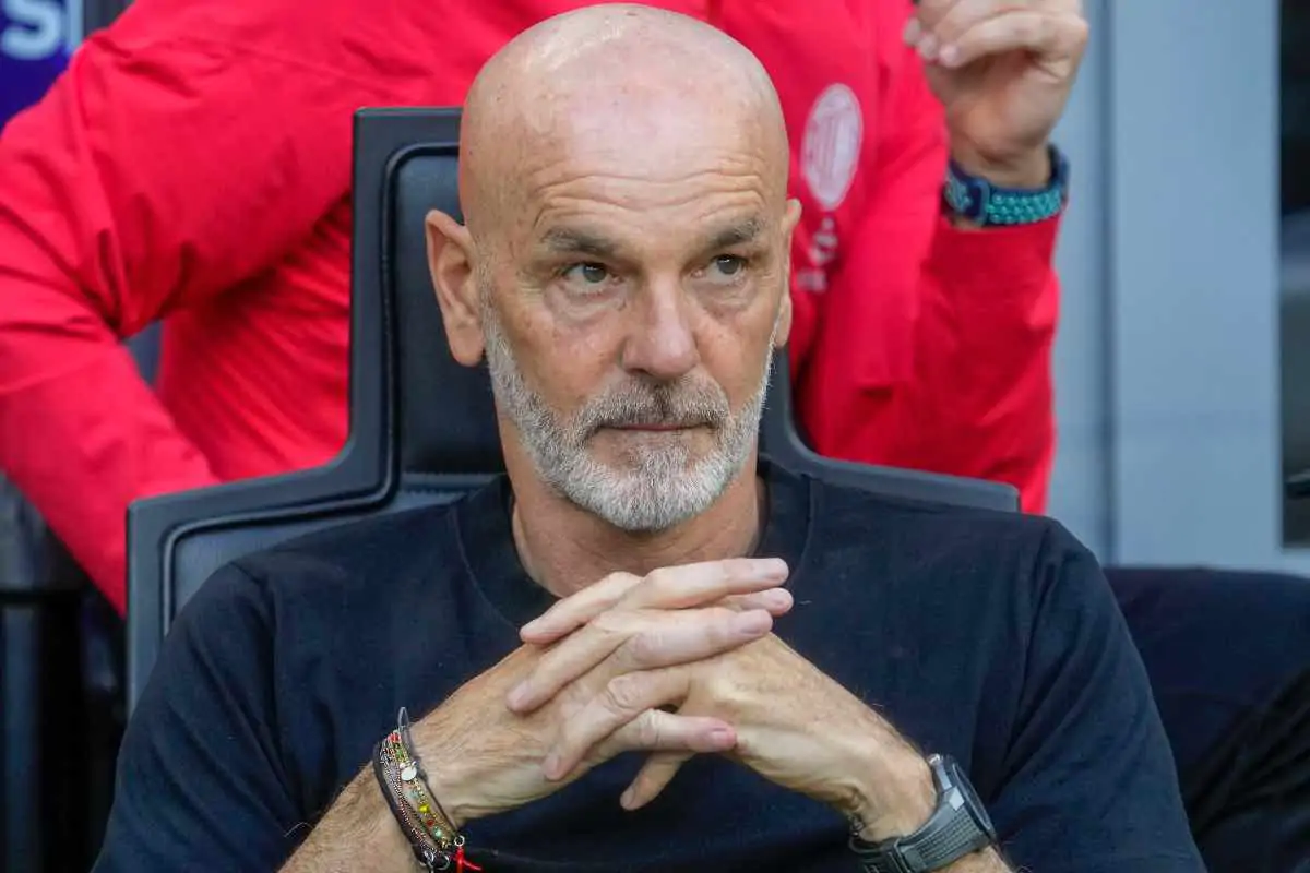 Milan-Cagliari, Pioli costretto al cambio: l’attaccante esce per infortunio