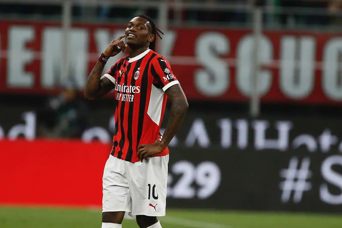 Leao spiazza i tifosi del Milan