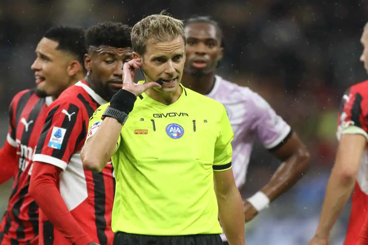 Bufera Chiffi, esplode il caos in Milan-Udinese: social scatenati contro l’arbitro