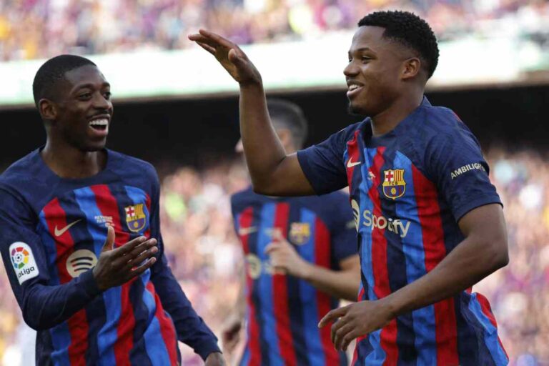 Dembelè e Ansu Fati con la maglia del Barcellona