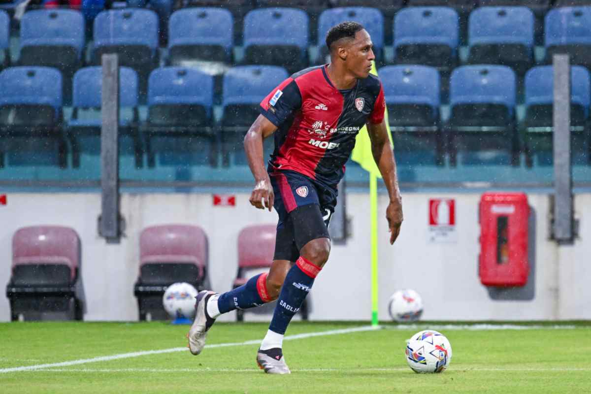 Mina in azione con il Cagliari