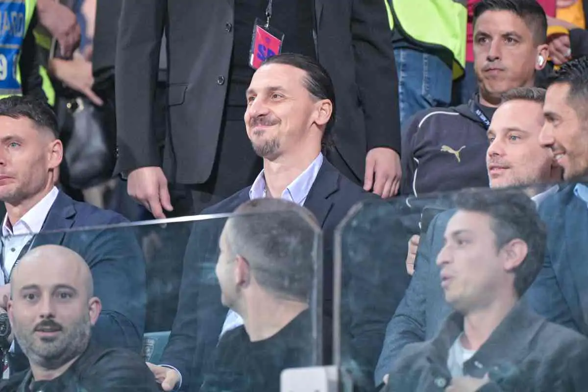 I dirigenti del Milan sorridono