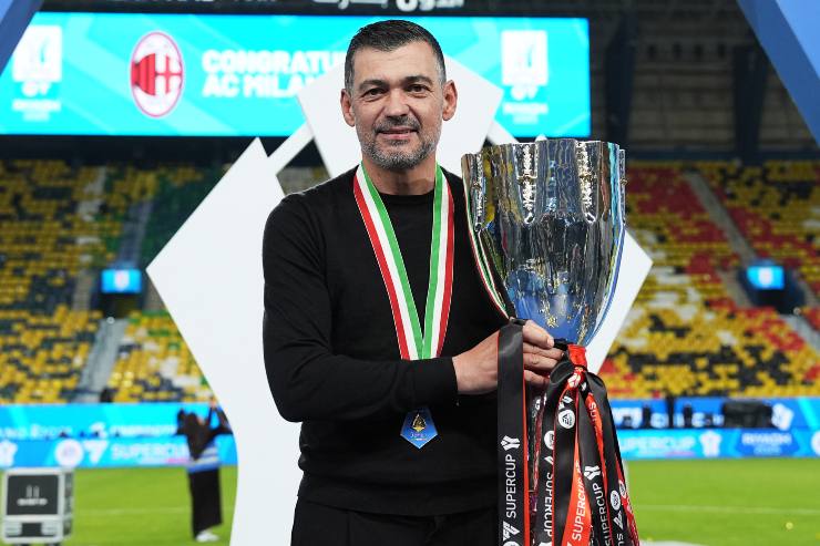 Sergio Conceiçao con la Supercoppa vinta