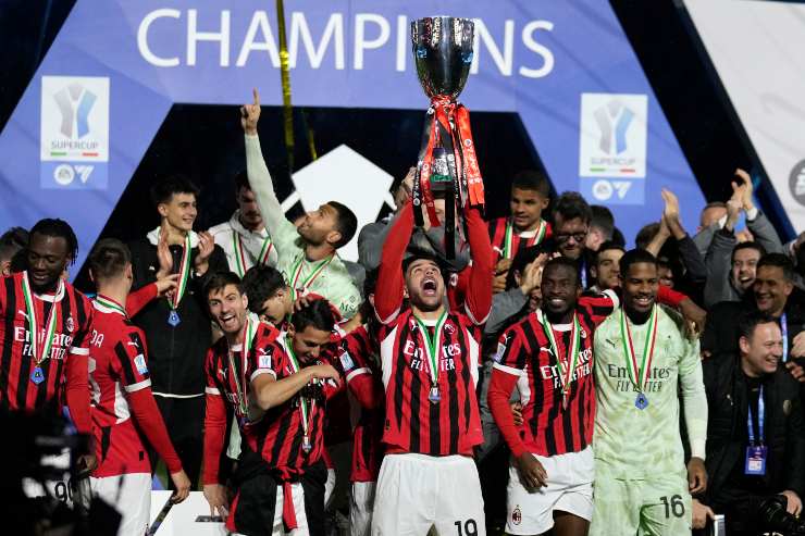 Il Milan alza la Supercoppa